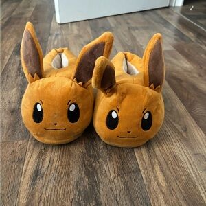 Pokemon Eevee Plush Slippers - Brown and Tan